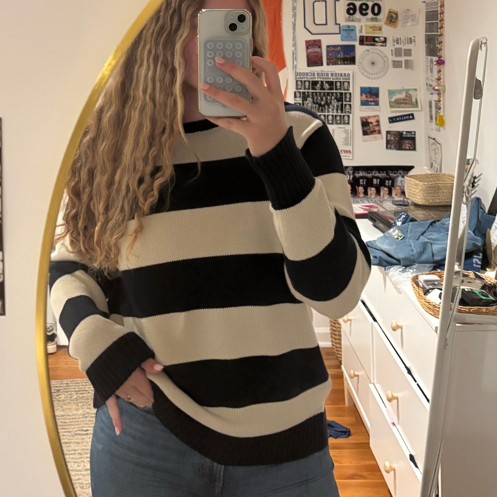 Brandy Melville Black and Cream Striped Crewneck Sweater